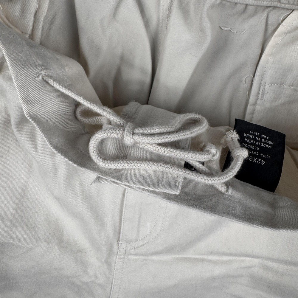 St Johns Bay Pants Mens 42x32 Beige Easy Weekend Twill Relaxed Chino Travel NEW - Picture 7 of 9